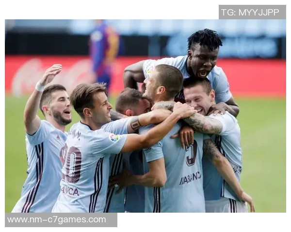 世界足球倒数十名球员分析与揭秘低迷状态背后的原因与挑战 世界足球倒数十名球员分析与揭秘低迷状态背后的原因与挑战